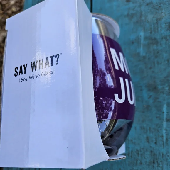 Mom Juice Wine Glass - Picture 6 of 8